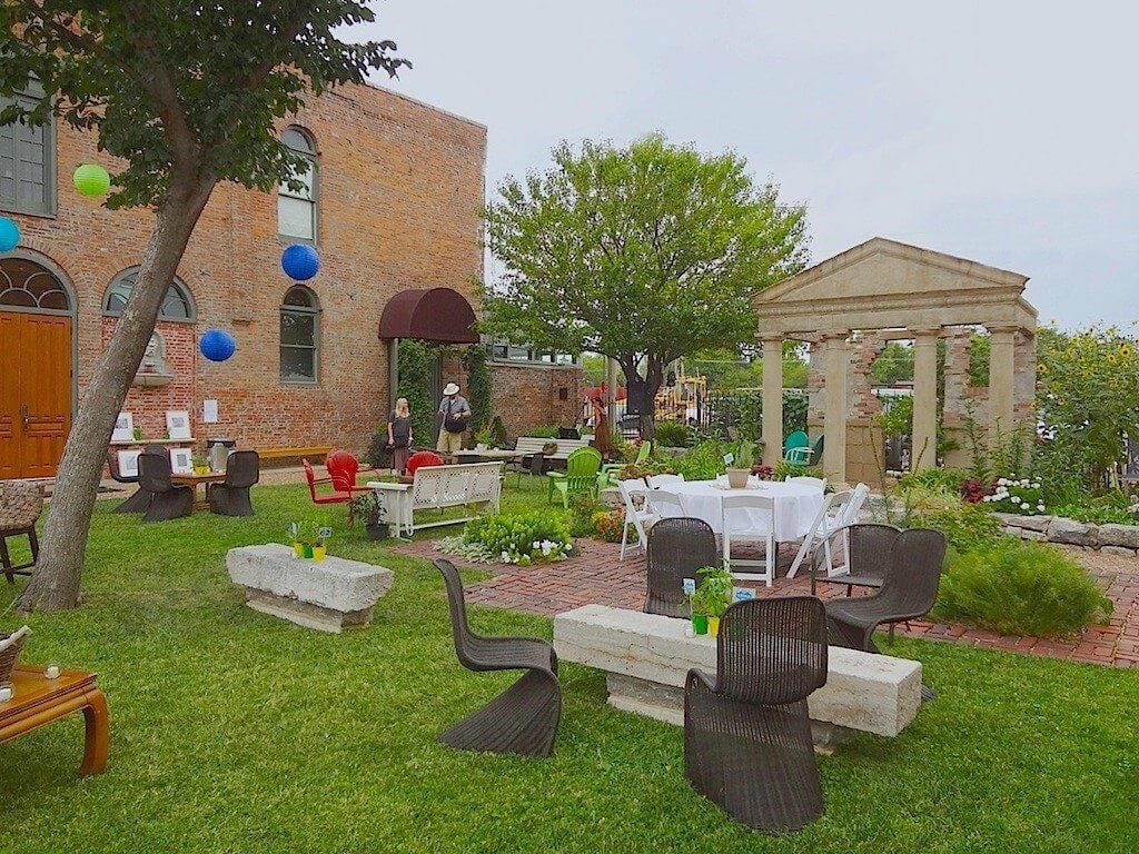 Inside-Out Courtyard 2